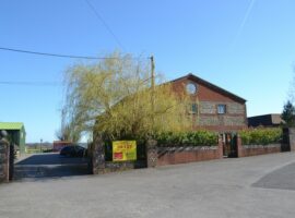 OPEN PLAN OFFICE/BUSINESS SPACE, 2694 SQ FT  WITH AMPLE PARKING - TO LET