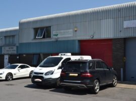 INDUSTRIAL/WAREHOUSE UNIT - 2,000 SQ FT WITH PARKING - CLASS E USE, FOR SALE FREEHOLD