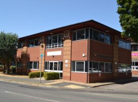 3671 SQ FT MODERN, OFFICE BUILDING - TO LET (may sell)