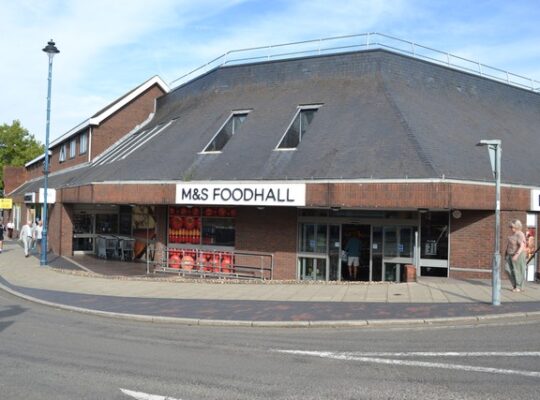PRIME, TOWN CENTRE RETAIL PREMISES -  APPROX. 9,000 SQ FT - 20,000 SQ FT, AVAILABLE ON NEW LEASE - TO LET